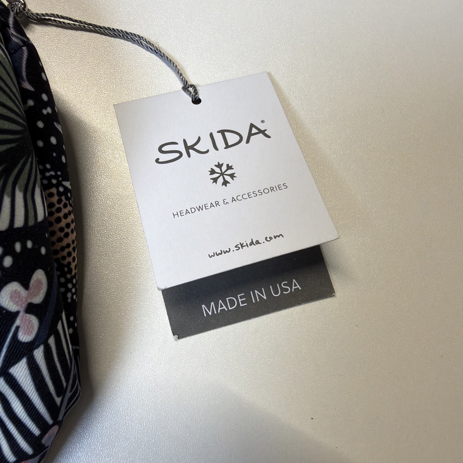 Nwt Title Nine Skida Adult S/M Alicante Ski Snow Hat Floral Blue Multicolored — image 3 of 8